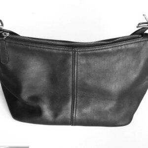 Vintage Coach Black Leather Bag purse #G23-9883 Silver Zip strap Lined EUC